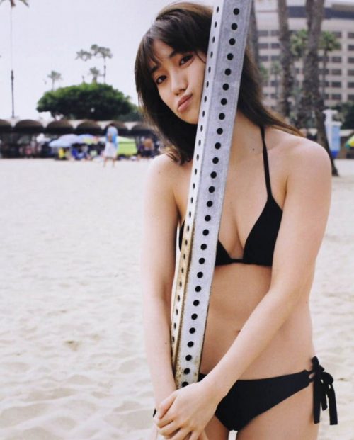 大島優子 写真集画像0枚 セミヌード 水着のもっこりエロ画像